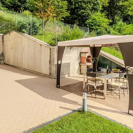 아파트 Il Melo-1 By Interhome *